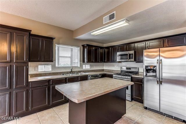 10895 NORTHVIEW Drive, El Paso, TX 79934