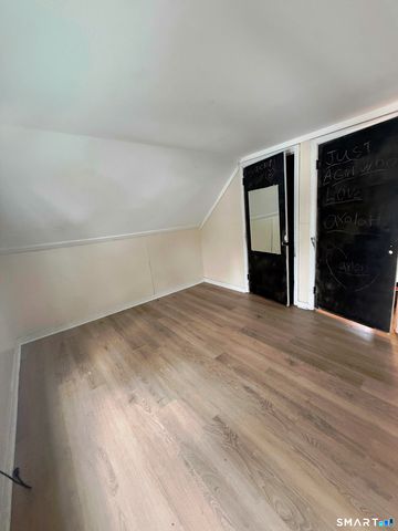 1263 Watertown Avenue, Waterbury, CT 06708