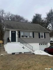 1263 Watertown Avenue, Waterbury, CT 06708