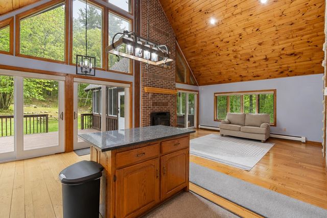 14 William Drive, Pelham, NH 03076