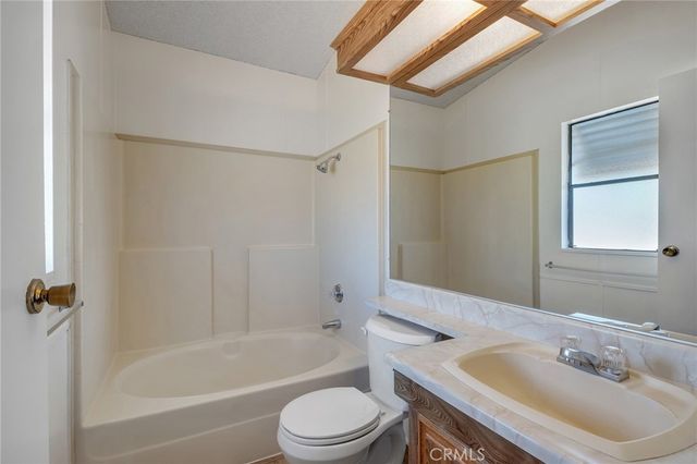 13866 Tam O Shanter Drive, Victorville, CA 92395