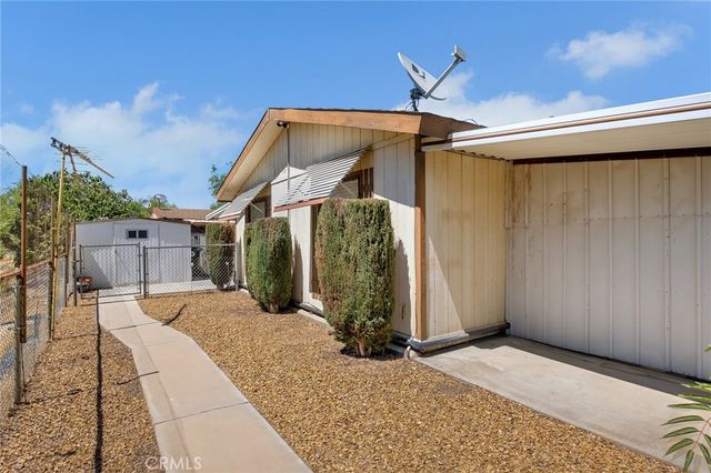 13866 Tam O Shanter Drive, Victorville, CA 92395