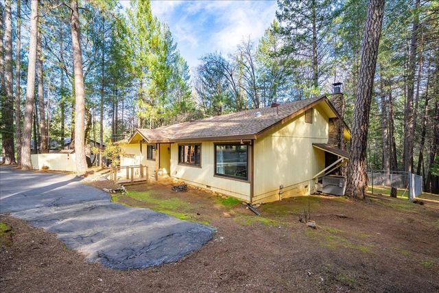 6035 Acorn Ct, Foresthill, CA 95631