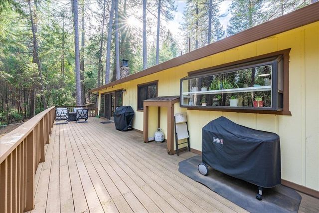 6035 Acorn Ct, Foresthill, CA 95631