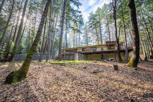 6035 Acorn Ct, Foresthill, CA 95631