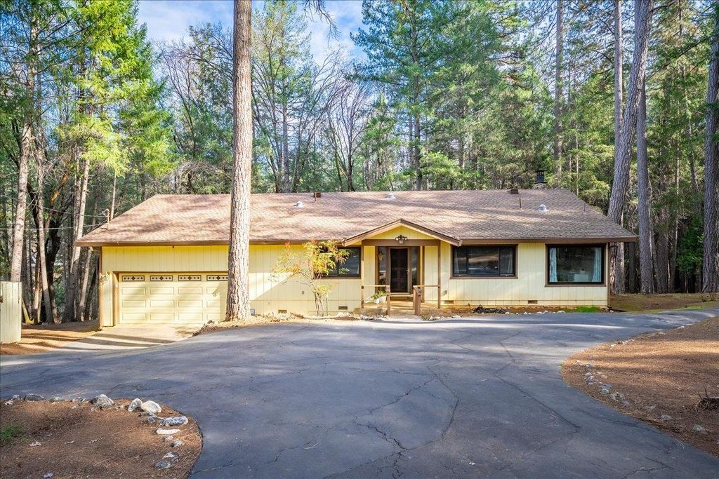 6035 Acorn Ct, Foresthill, CA 95631