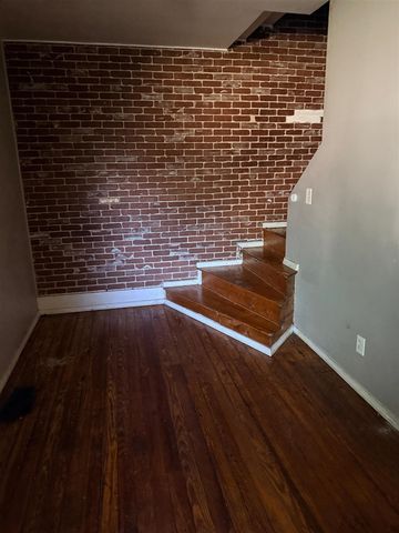 18681 Five Points Street, Redford, MI 48240