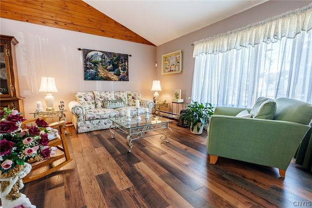 421 Buchanan Road, Utica, NY 13502