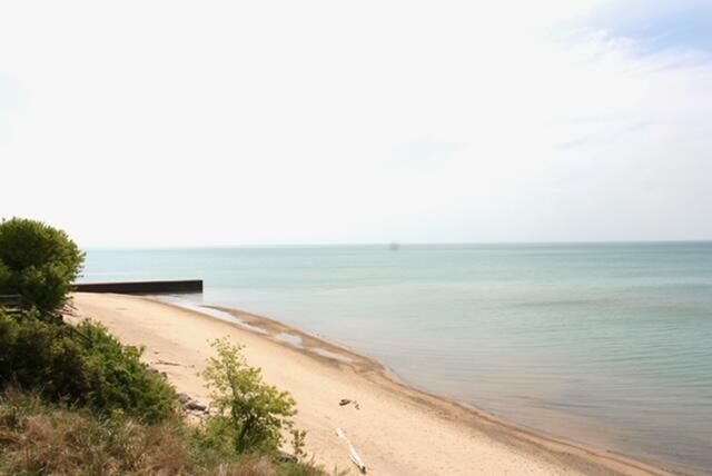 4 Lilac Lane, Grand Beach, MI 49117