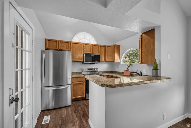 1387 W BREAKWATER DR, Taylorsville, UT 84123