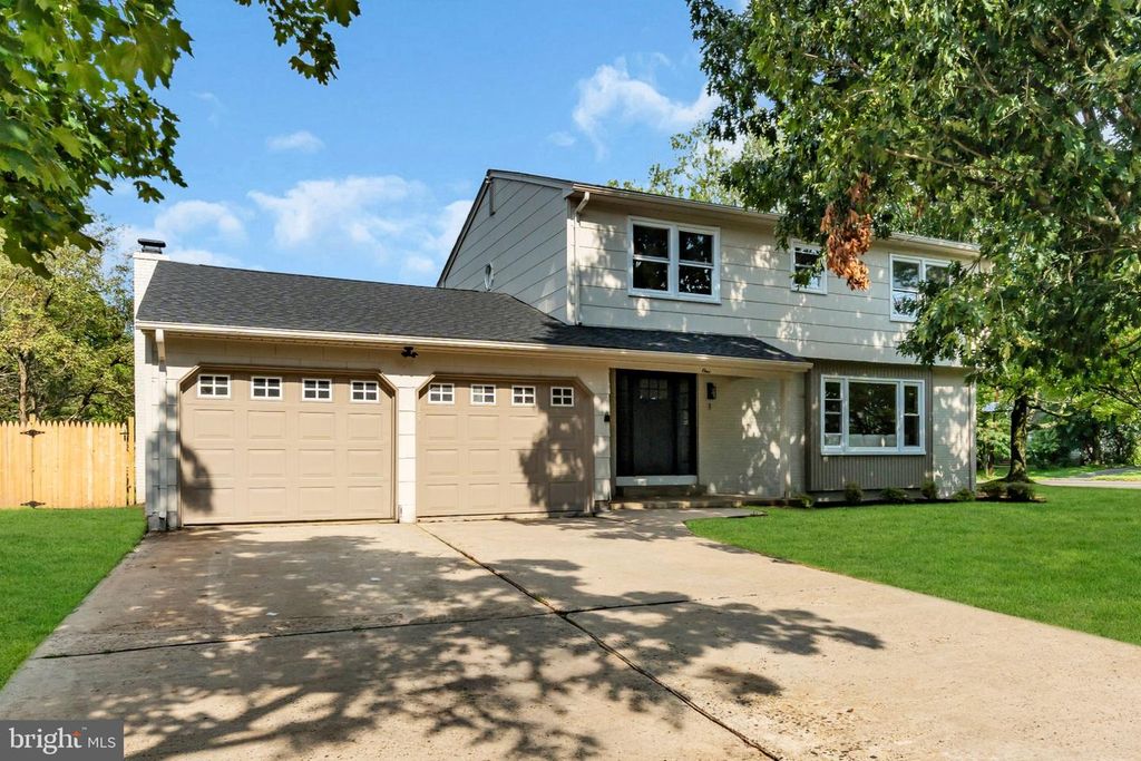 1 COLLEEN CIR, EWING TWP, NJ 08638 — photo 2