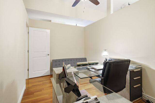 212 N Center Street 301, Bloomington, IL 61701