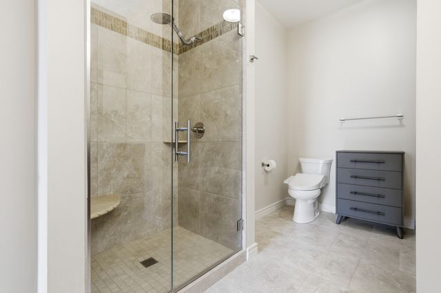 212 N Center Street 301, Bloomington, IL 61701