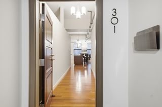 212 N Center Street 301, Bloomington, IL 61701