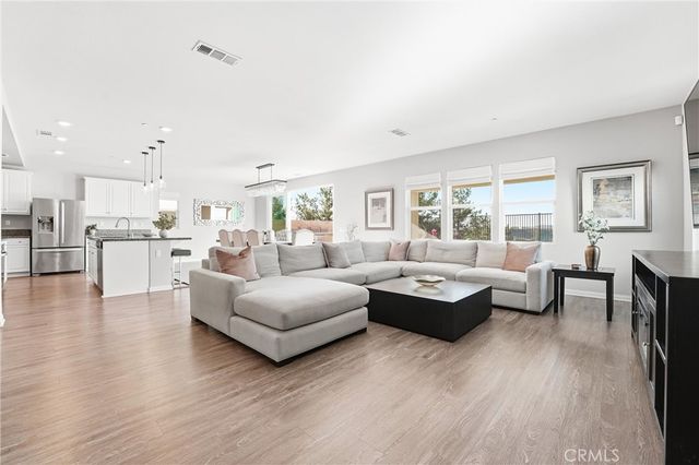 19532 Martellus, Saugus, CA 91350