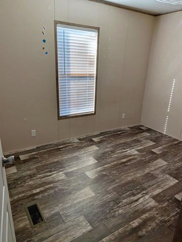 326 Jasper Street 20, Bacliff, TX 77518