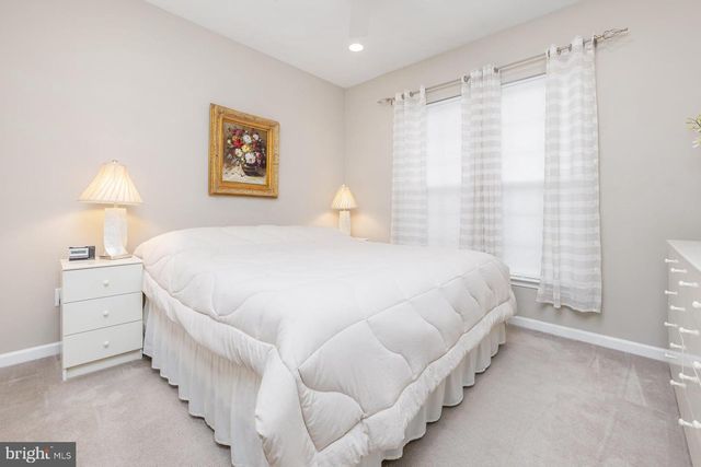 9 KENNETH CT, Sewell, NJ 08080