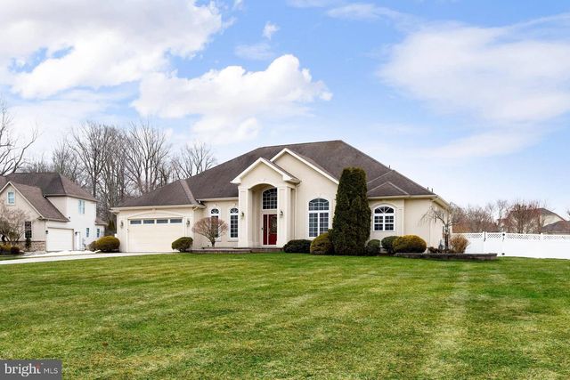 9 KENNETH CT, Sewell, NJ 08080