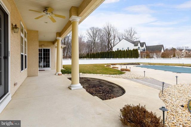 9 KENNETH CT, Sewell, NJ 08080