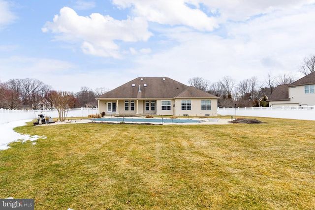 9 KENNETH CT, Sewell, NJ 08080