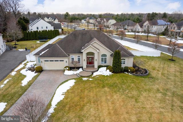 9 KENNETH CT, Sewell, NJ 08080