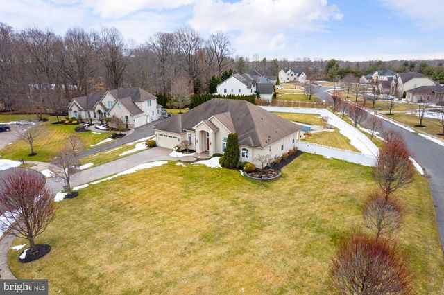 9 KENNETH CT, Sewell, NJ 08080