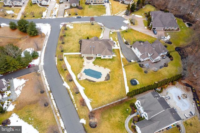 9 KENNETH CT, Sewell, NJ 08080