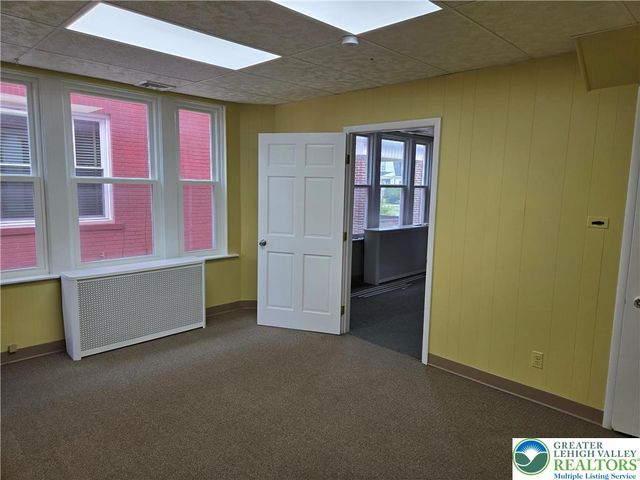1754 West Broad, Bethlehem City, PA 18018