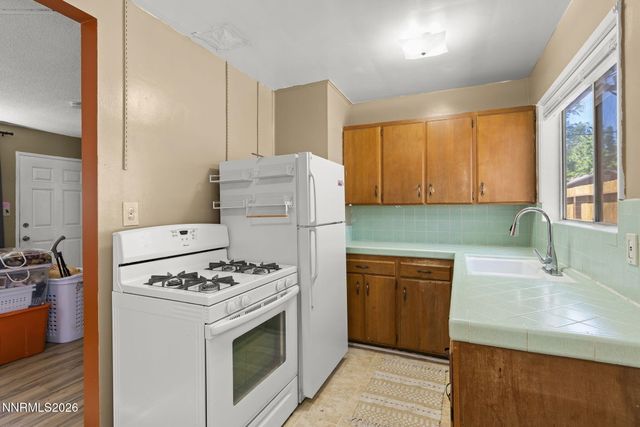 305 Burton Street, Carson City, NV 89706