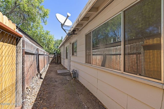 305 Burton Street, Carson City, NV 89706