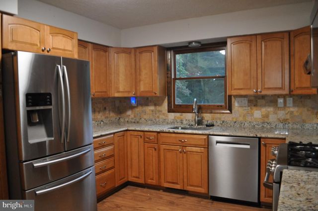 7905 ELBERTA DR, Severn, MD 21144