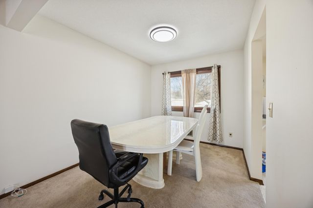 3256 Hampshire Avenue N, Crystal, MN 55427