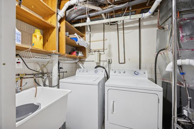 3256 Hampshire Avenue N, Crystal, MN 55427