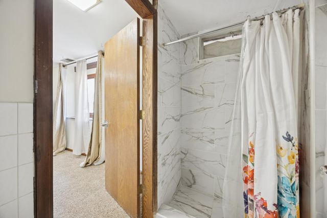 3256 Hampshire Avenue N, Crystal, MN 55427