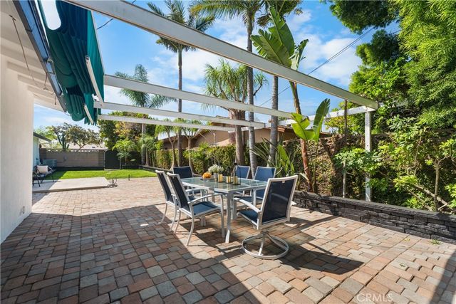 16551 Lucia Lane, Huntington Beach, CA 92647