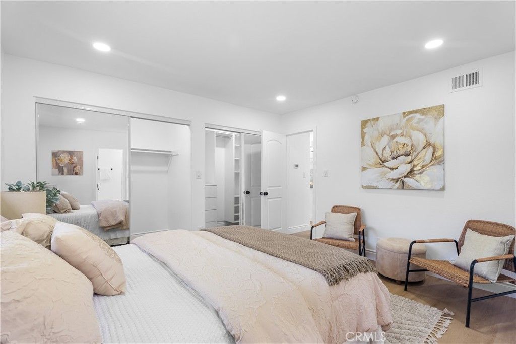 Image 12 of property listing at 16551 Lucia Lane, Huntington Beach, CA 92647