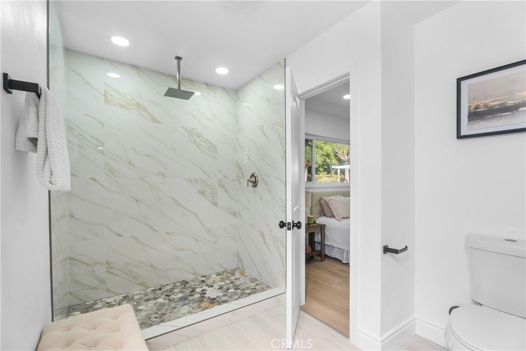 Image 15 of property listing at 16551 Lucia Lane, Huntington Beach, CA 92647