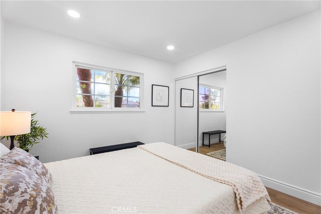 Image 17 of property listing at 16551 Lucia Lane, Huntington Beach, CA 92647