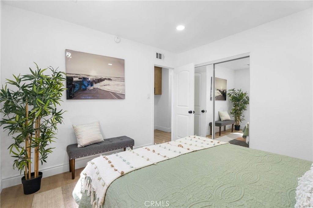 Image 20 of property listing at 16551 Lucia Lane, Huntington Beach, CA 92647