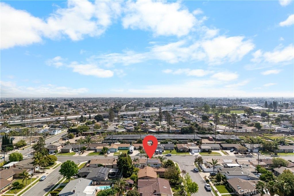 Image 29 of property listing at 16551 Lucia Lane, Huntington Beach, CA 92647