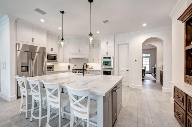 1117 Traweek Street, Spring Valley Village, TX 77055