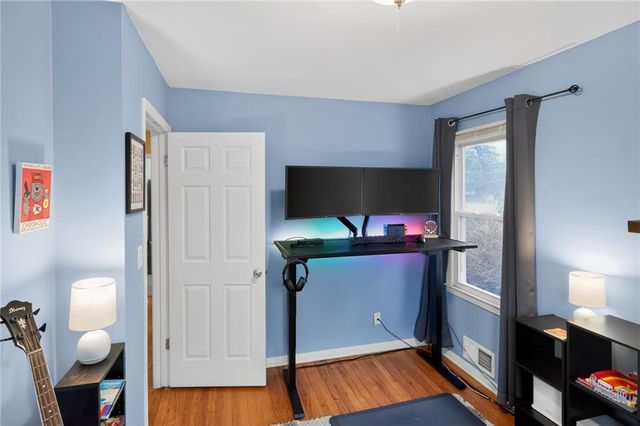 9147 MAIN Street, Kansas City, MO 64114