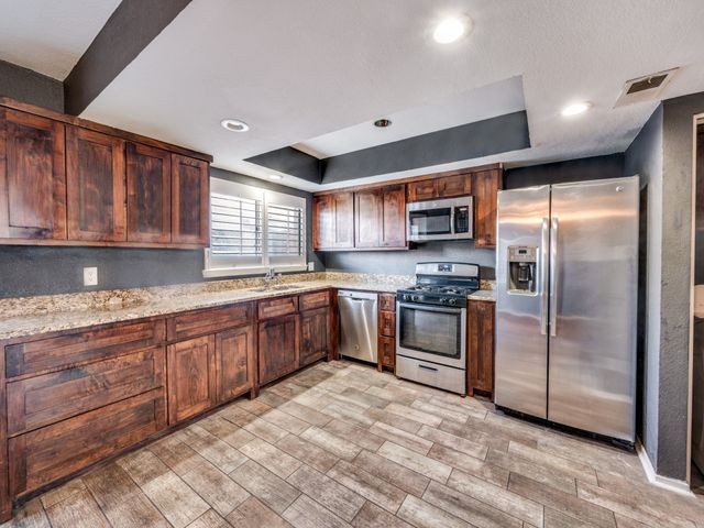 206 Westview Terrace, Arlington, TX 76013