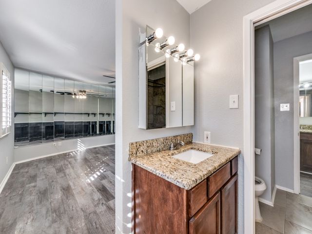 206 Westview Terrace, Arlington, TX 76013