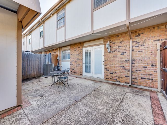 206 Westview Terrace, Arlington, TX 76013