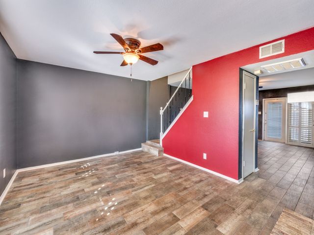 206 Westview Terrace, Arlington, TX 76013