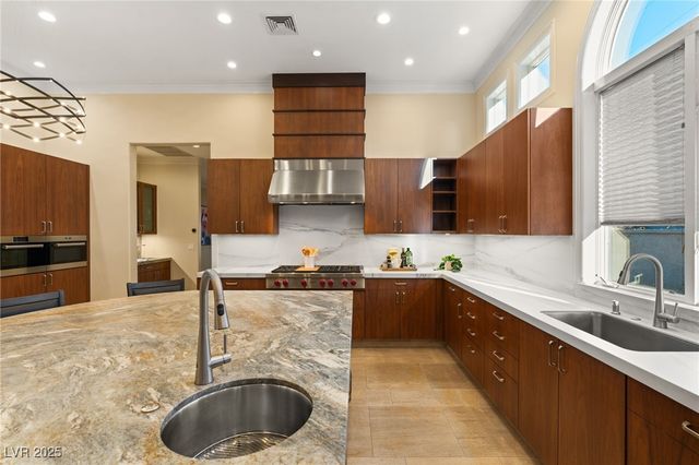 1234 Campbell Drive, Las Vegas, NV 89102