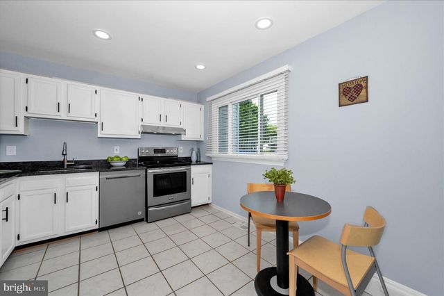 10120 NIGHTINGALE ST, Gaithersburg, MD 20882