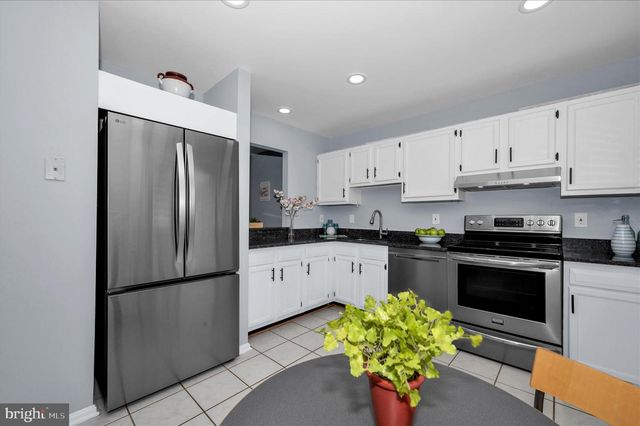 10120 NIGHTINGALE ST, Gaithersburg, MD 20882
