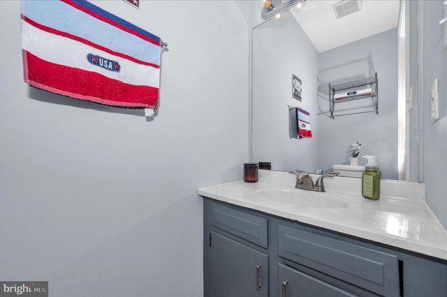 10120 NIGHTINGALE ST, Gaithersburg, MD 20882